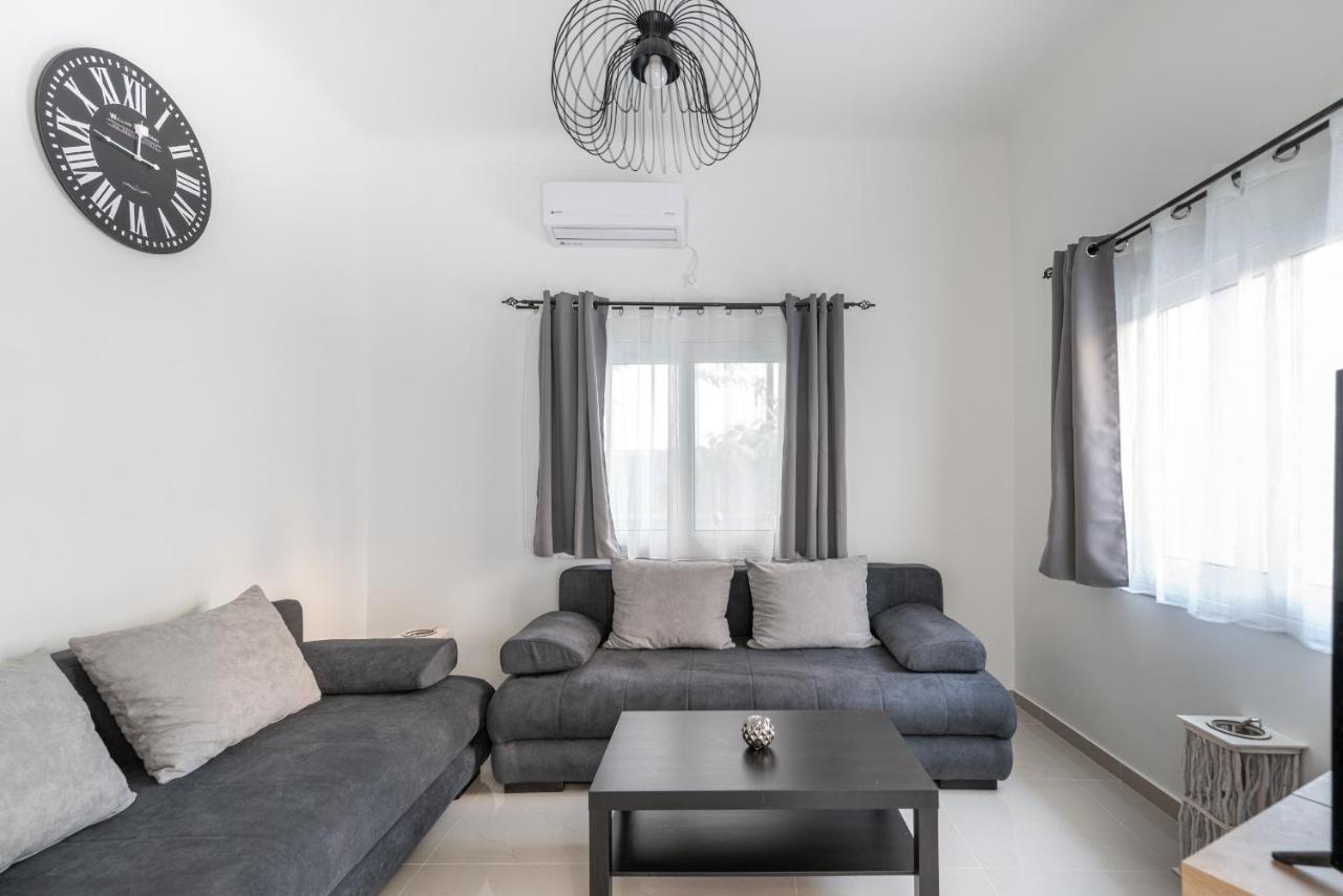 אתונה Blue Riviera Villas & Suites - Alimos 2 מראה חיצוני תמונה