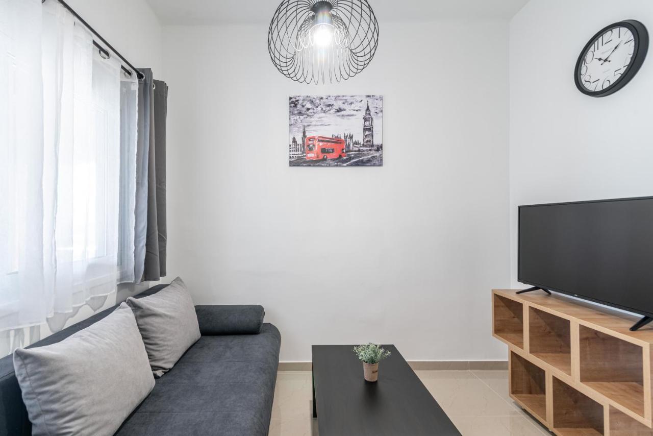 אתונה Blue Riviera Villas & Suites - Alimos 2 מראה חיצוני תמונה