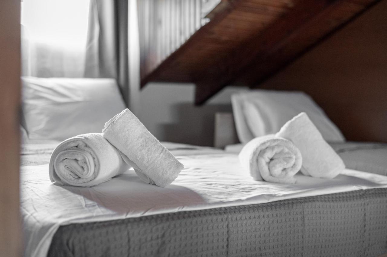 אתונה Blue Riviera Villas & Suites - Alimos 2 מראה חיצוני תמונה
